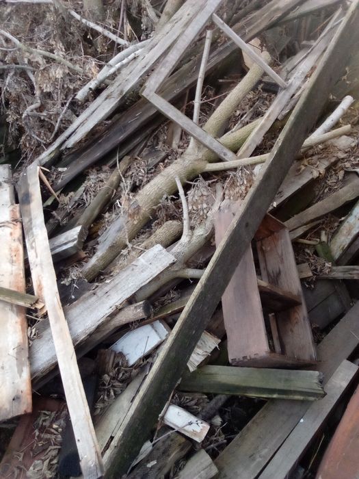 Продам лом доски дерева дешево