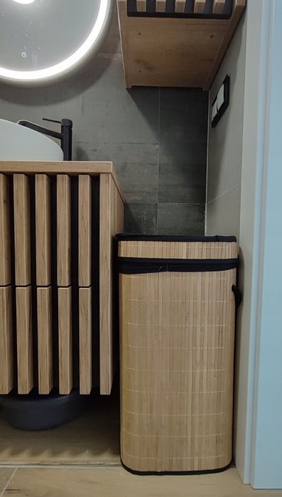 Składany bambusowy kosz na pranie z pokrywą 80 l