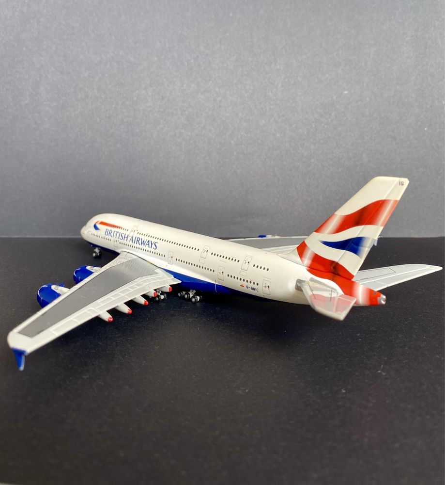 Avião Airbus A380-800 British Airways (escala 1:400)