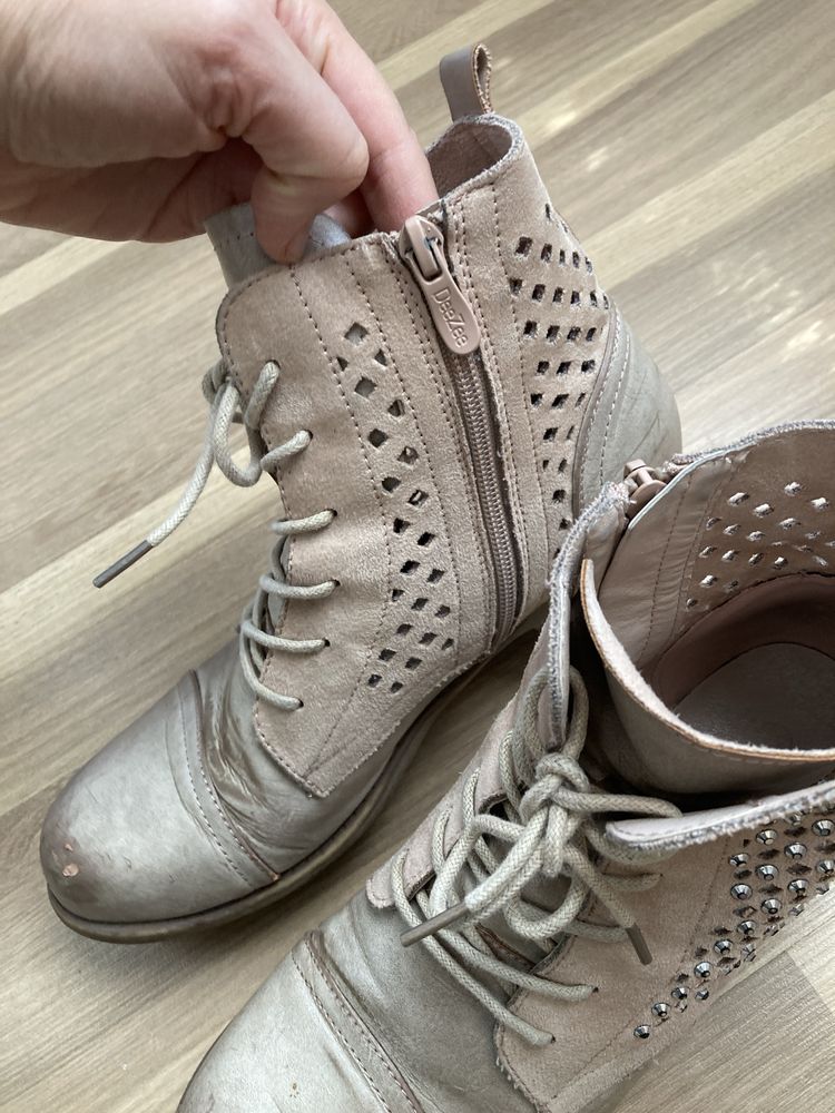 Buty botki rozmiar 39 DeeZee