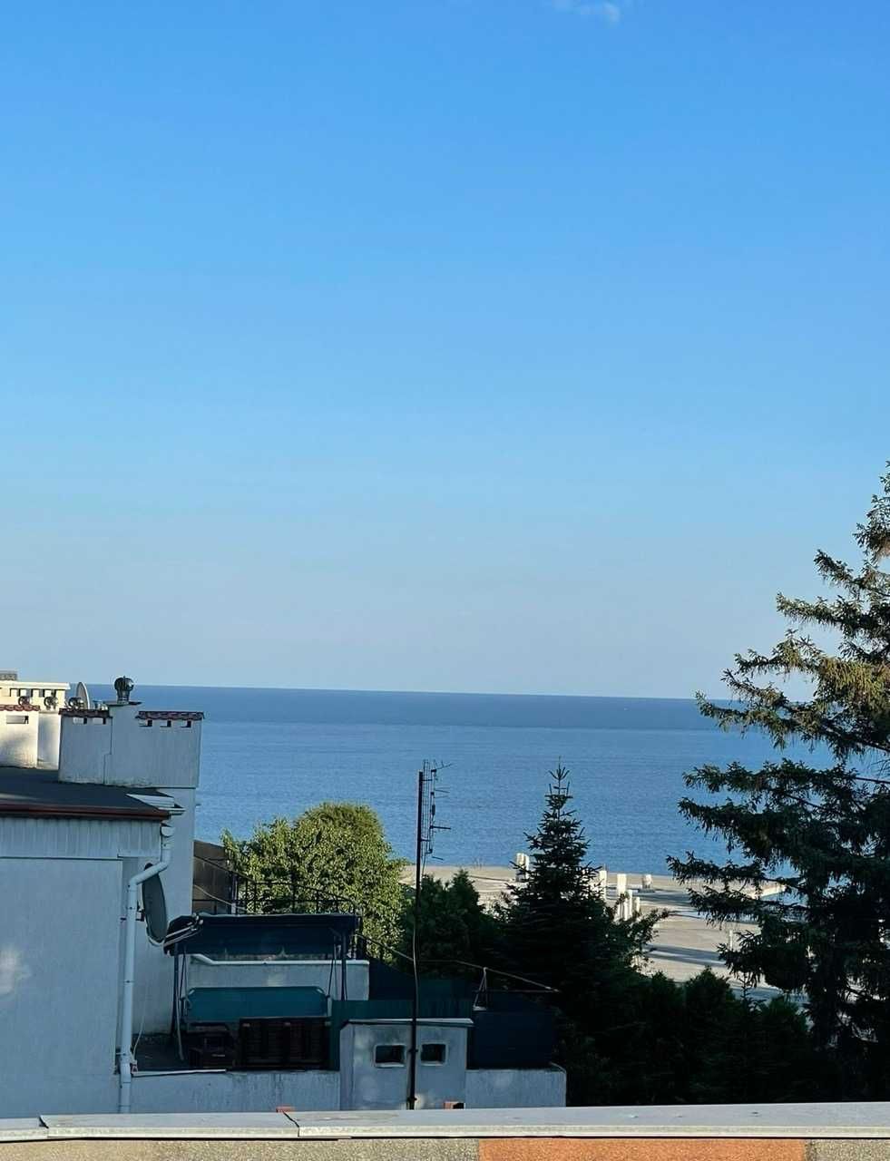 Продам коттедж возле моря ЛД