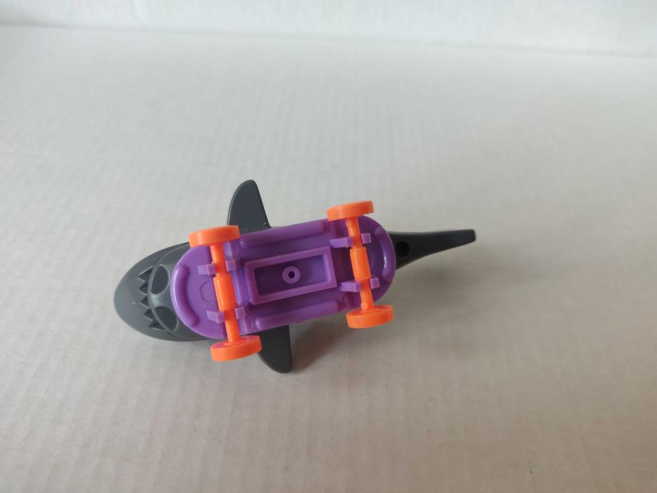 Акула серая большая для Лего Lego Вода Shark на скейте, 7 см.