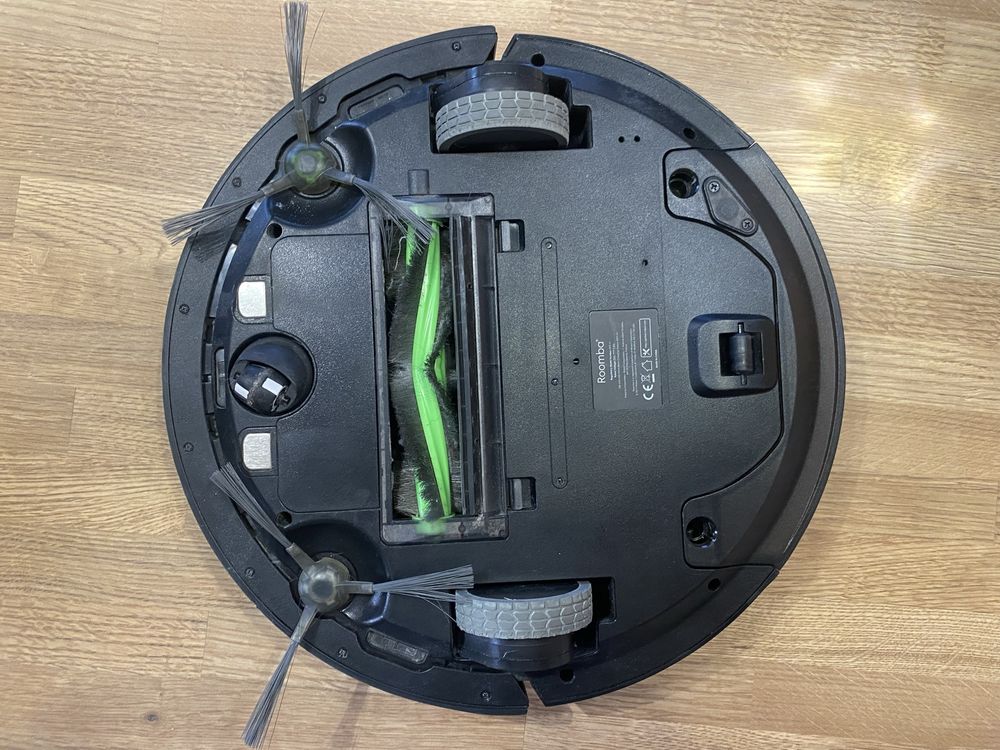 Robot sprzątający, mopujący odkurzacz iRobot Roomba Combo