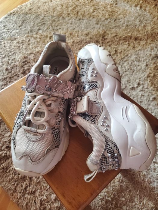 Кросівки 36розмір