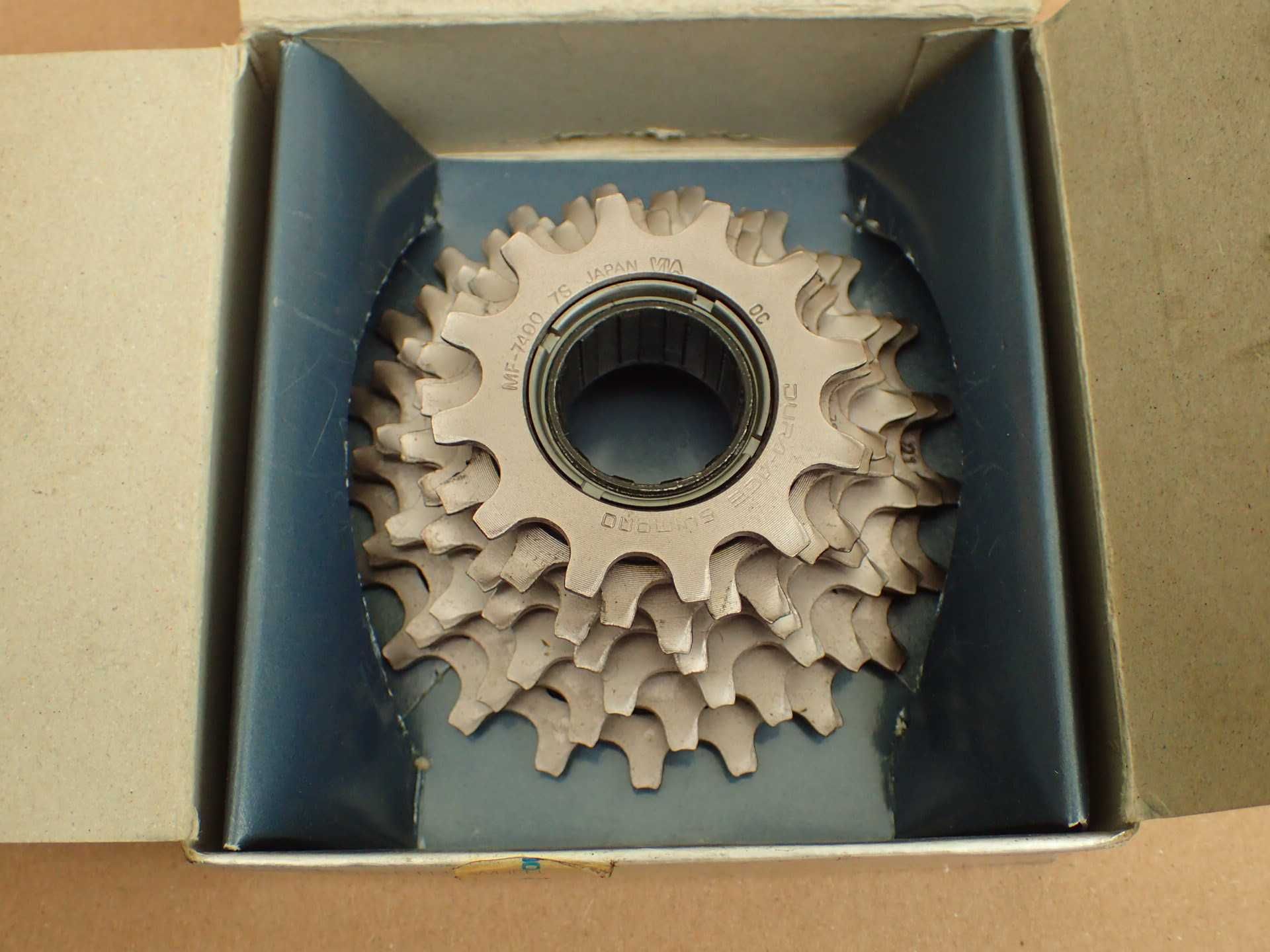 nowy wolnobieg szosowy Shimano dura-ace MF-7400 7-rzędowy