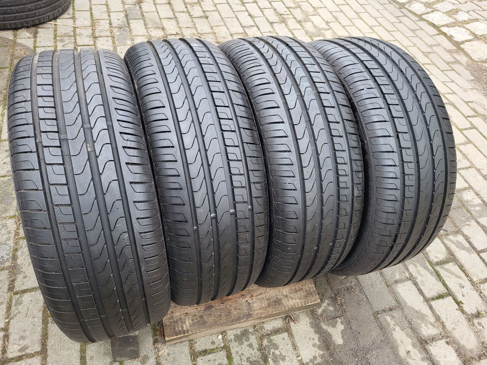 4szt 235/45/20 Pirelli 100% bieżnika dot0519r