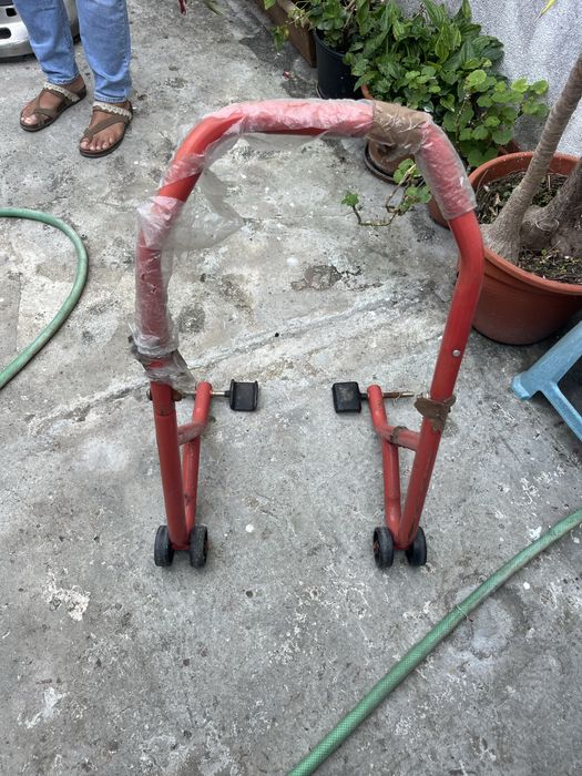 Cavalete motas nunca usado