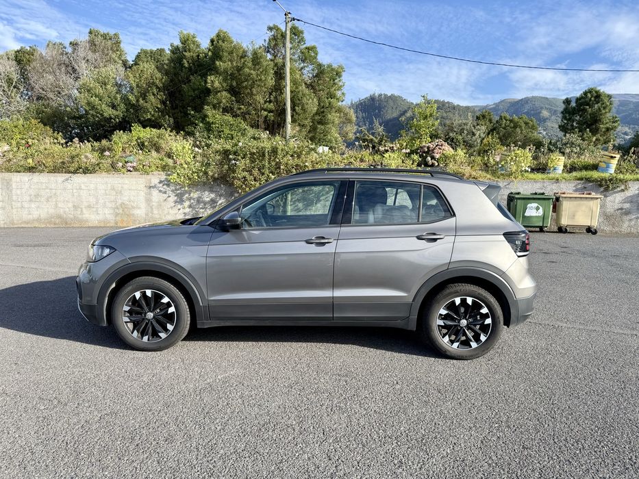 Volkswagen T-Cross 1.0 TSI com plano de manutencao ate 2026