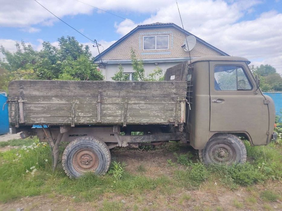 Бортовий УАЗ. Продається. На ходу.