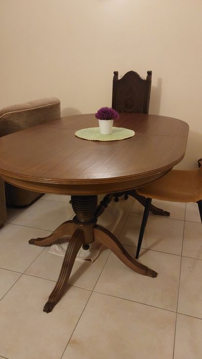 Mesa de Madeira em ótimo estado