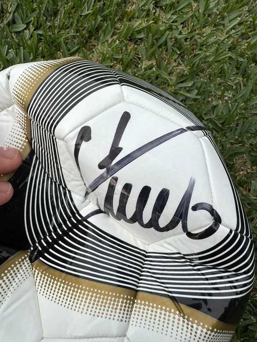 Bola Autografada Cristiano Ronaldo Oficial Museu CR7
