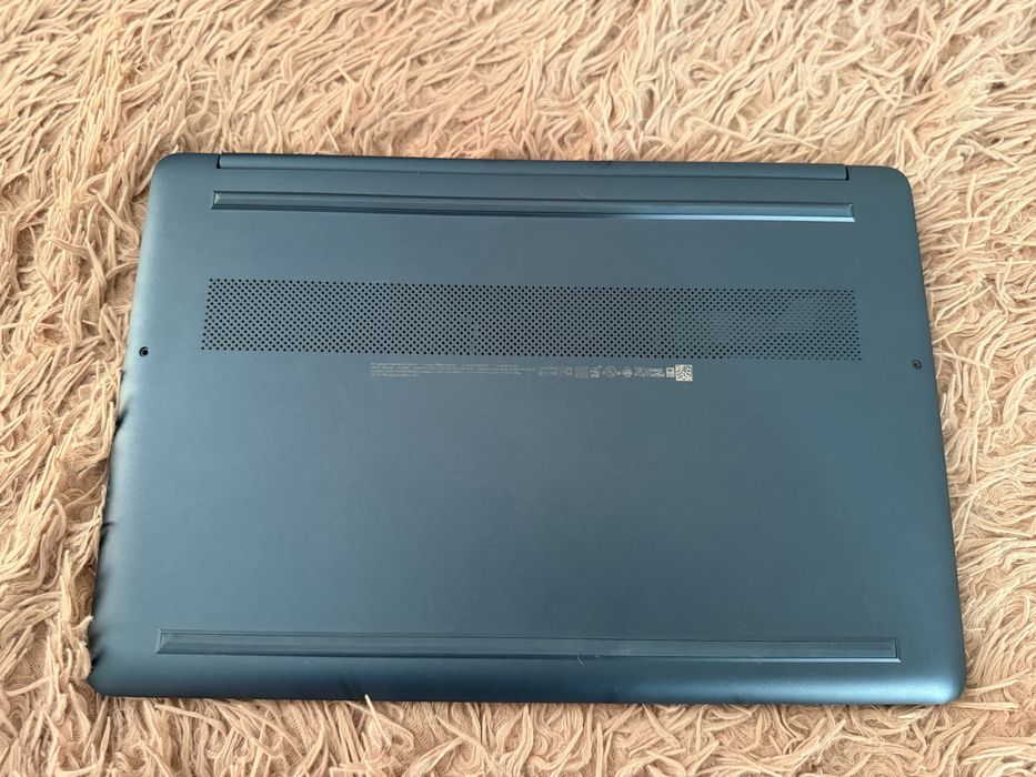 Ультрабук HP 15, core i3-1115G4, хороша батарея
