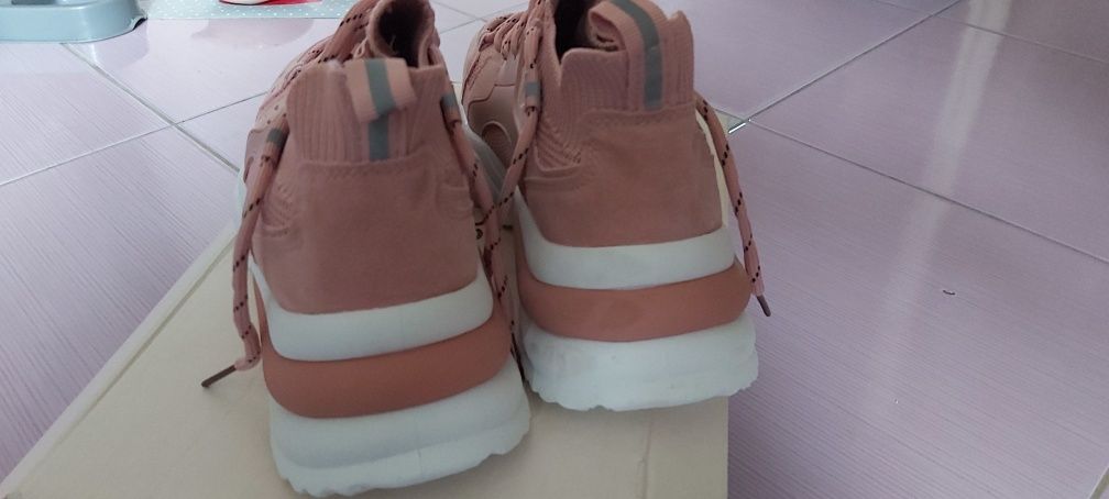 Adidasy. Buty r.37 śliczne. Nowe