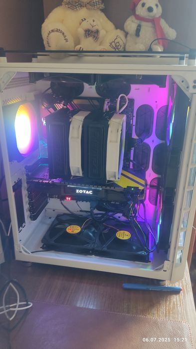 Obudowa komputerowa Corsair Crystal Series 680X RGB High Airflow TG Wh