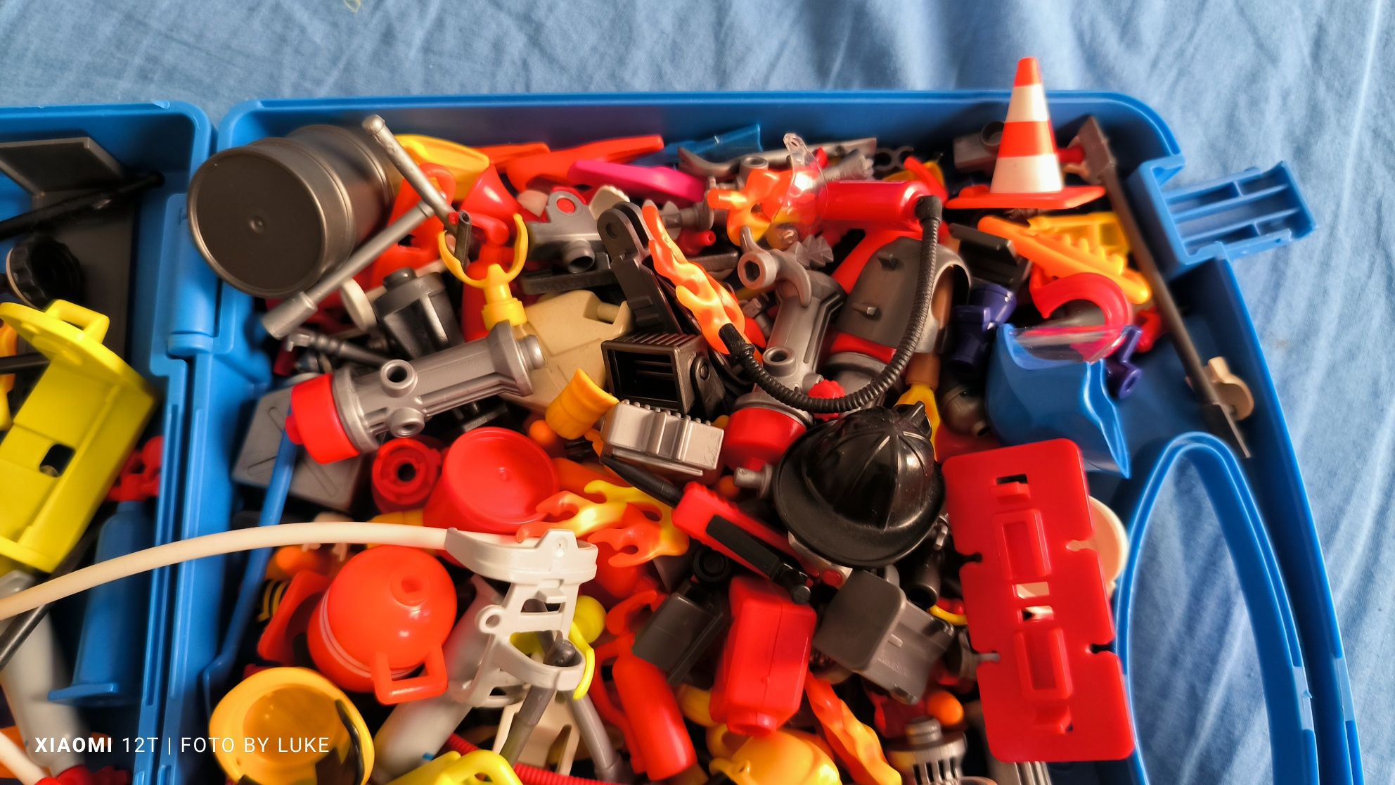 Playmobil elementy różne strażackie węże gasnice hełmy