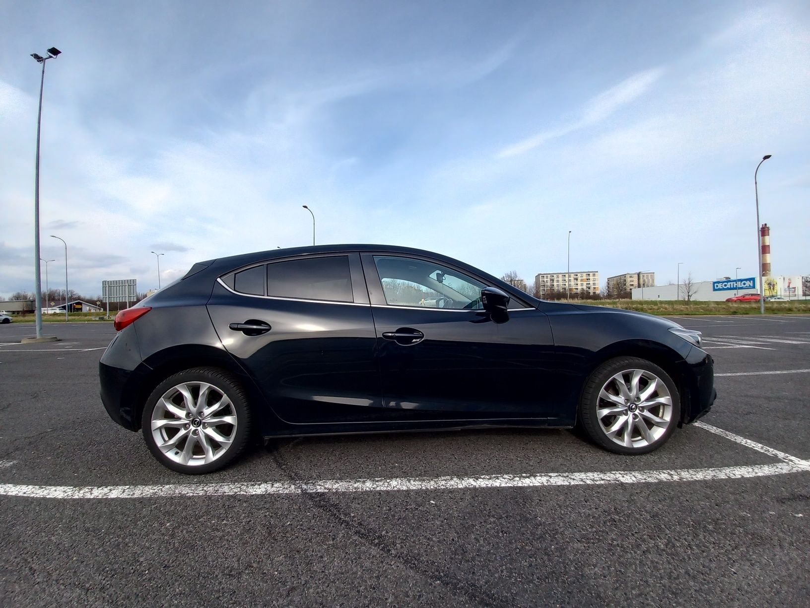 Sprzedam Mazda 3 Skyactiv 2015 r.