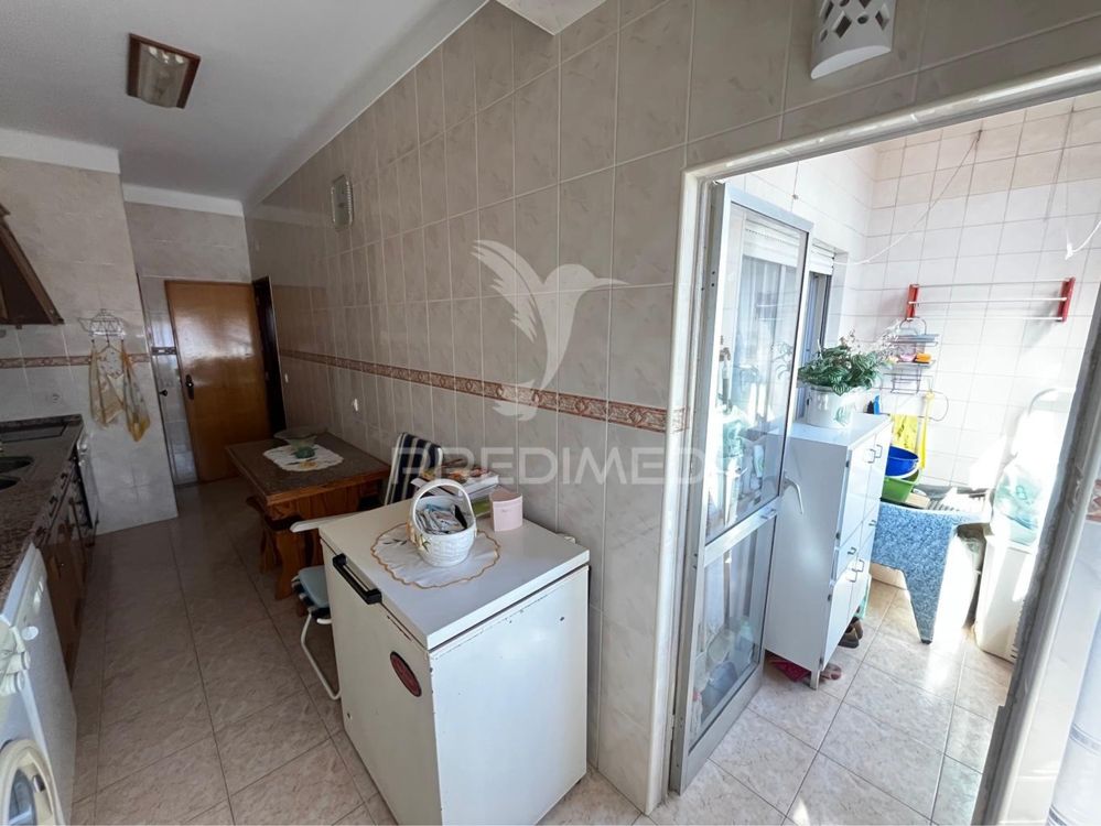 Apartamento T3 c/ Garagem Box - Barreiro