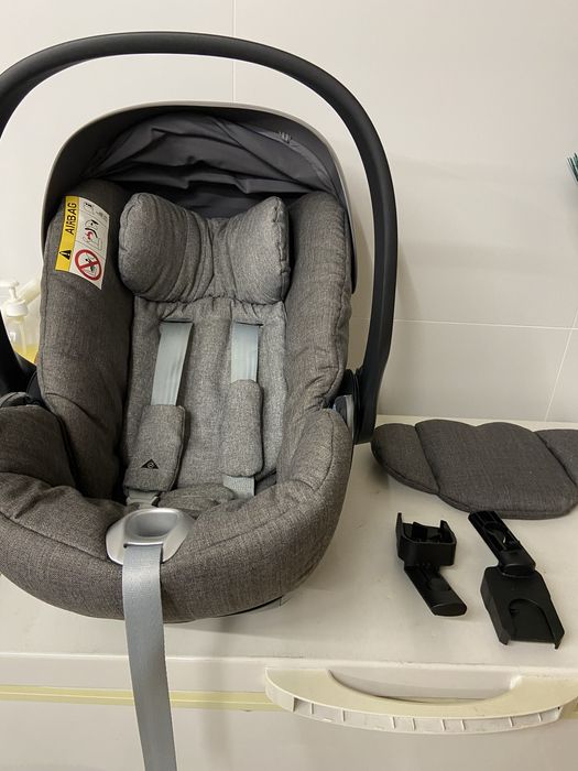 Ovo bebe cybex cinza com redutor