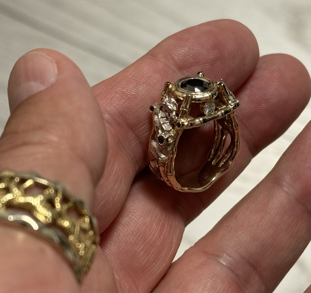 Золотое кольцо с бриллиантами 1,2 ct