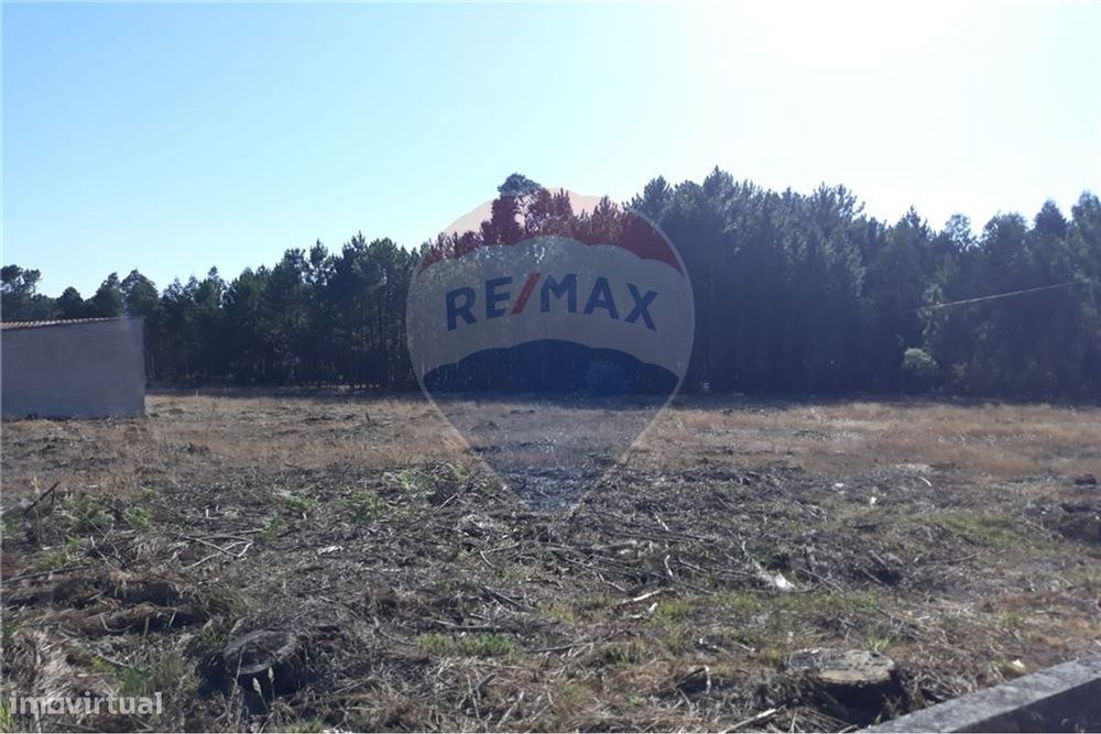 Terreno em A-dos-Pretos
