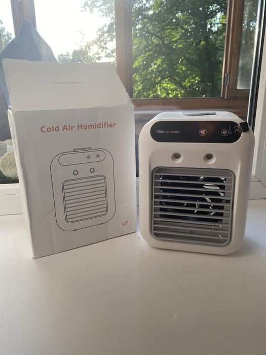 Міні вентилятор із зволожувачем та охолоджувачем