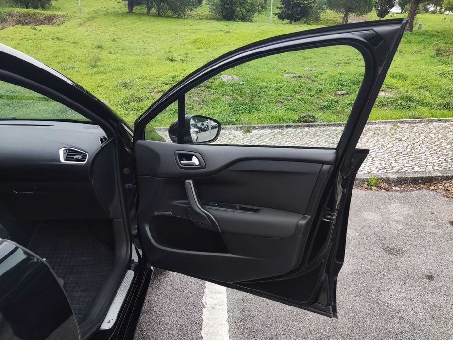 CITROËN DS4 1.6 HDi Diesel 114 cv – 2013 – Automático