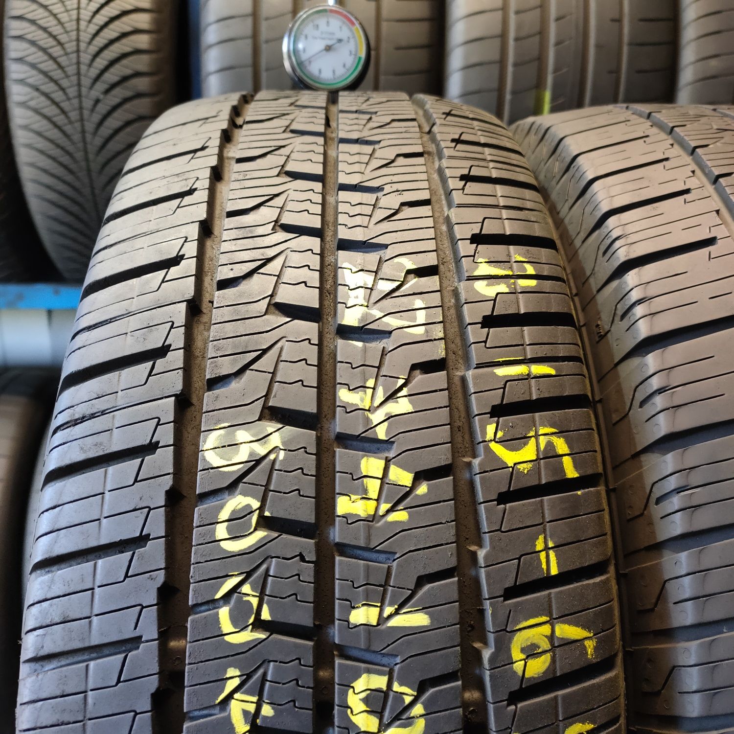 215/65r16 Continental VanContact 4Season 2022r 7.4mm