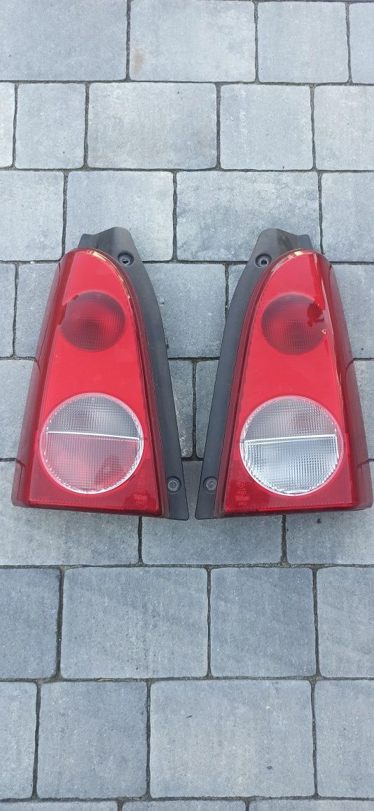 Lampy tył tylne Opel Agila A Suzuki Wagon R+