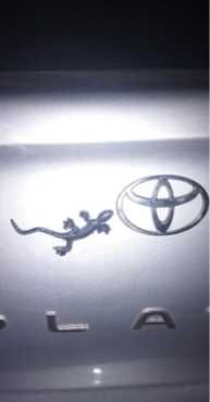 Металлическая 3D наклейка на авто ящерица