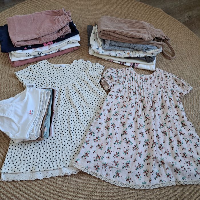 Куртка zara,Zara 104, zara 98,комбінезон zara,трусики hm 98, на 3-4 ро