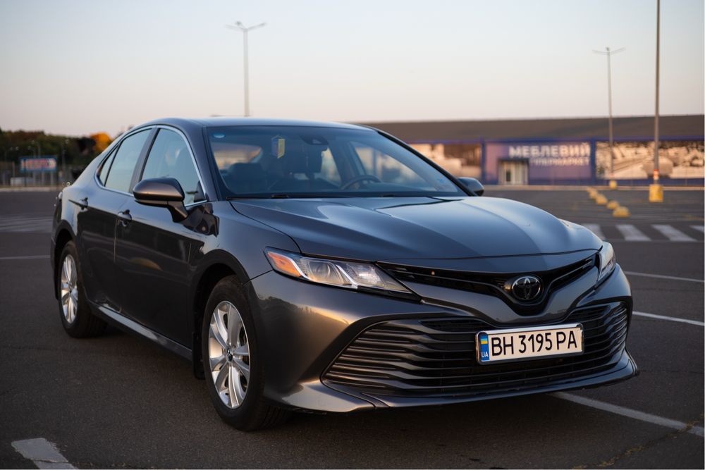Toyota Camry 70 США прекрасное состояние 2,5 литра 8 ми ступка