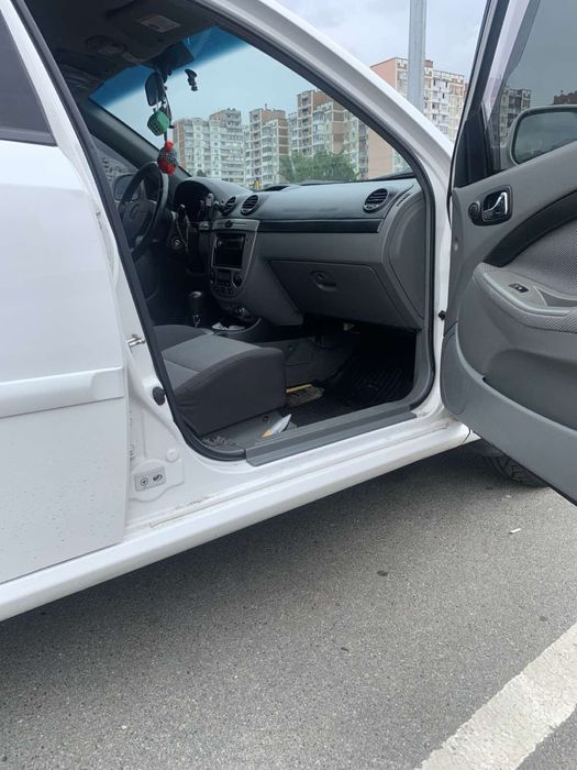 АВТОМОБІЛЬ Chevrolet  2008