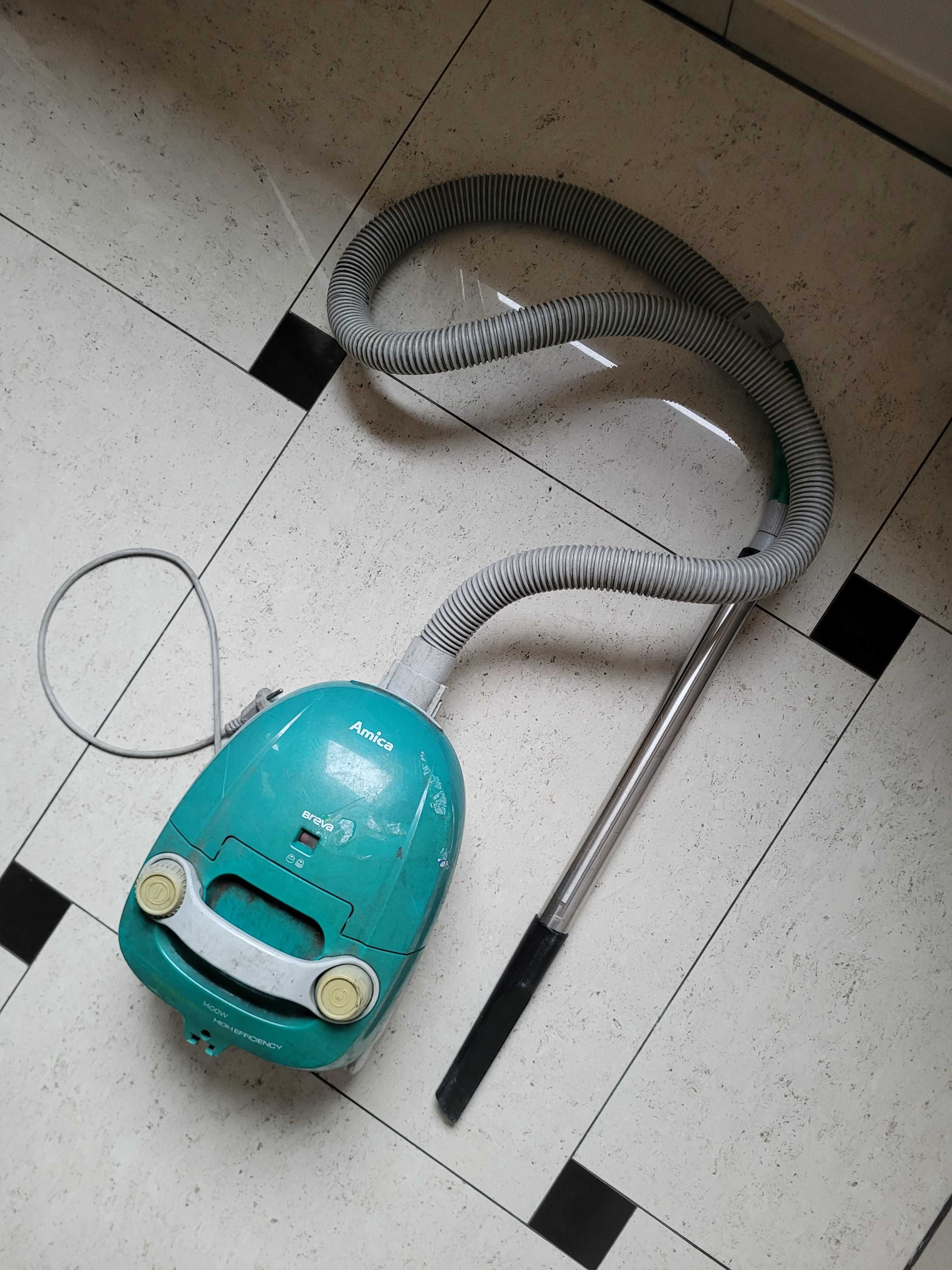 Odkurzacz Amica 1400W
