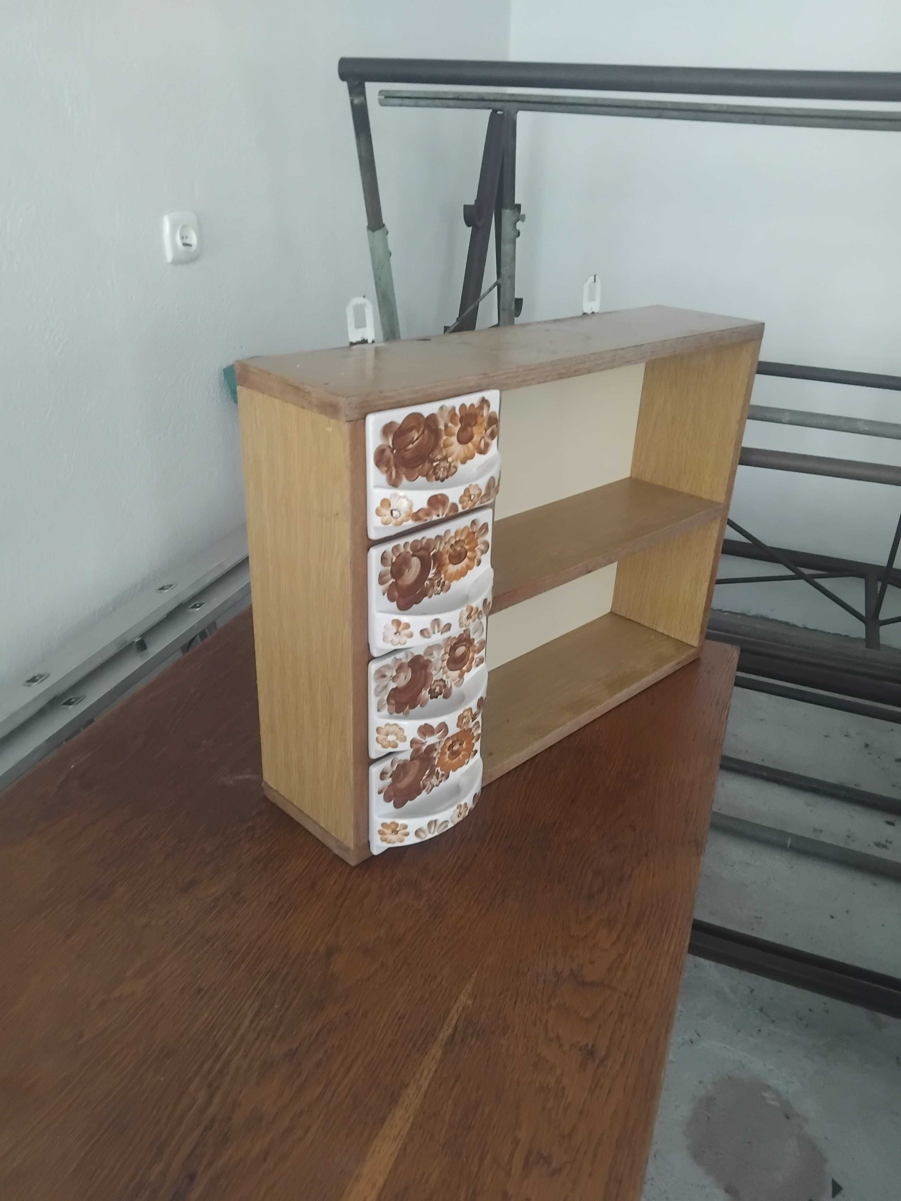 Szafki kuchenne wiszące
