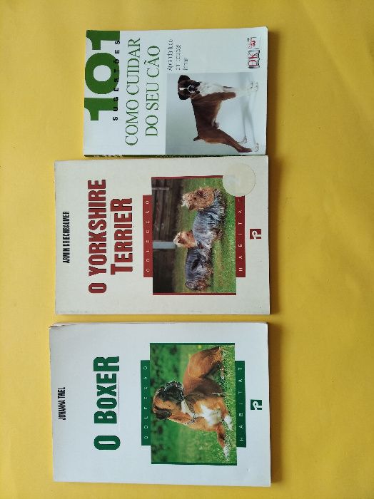 Muitos livros sobre cães