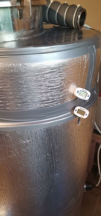 Продам ПВК объем 300 литров