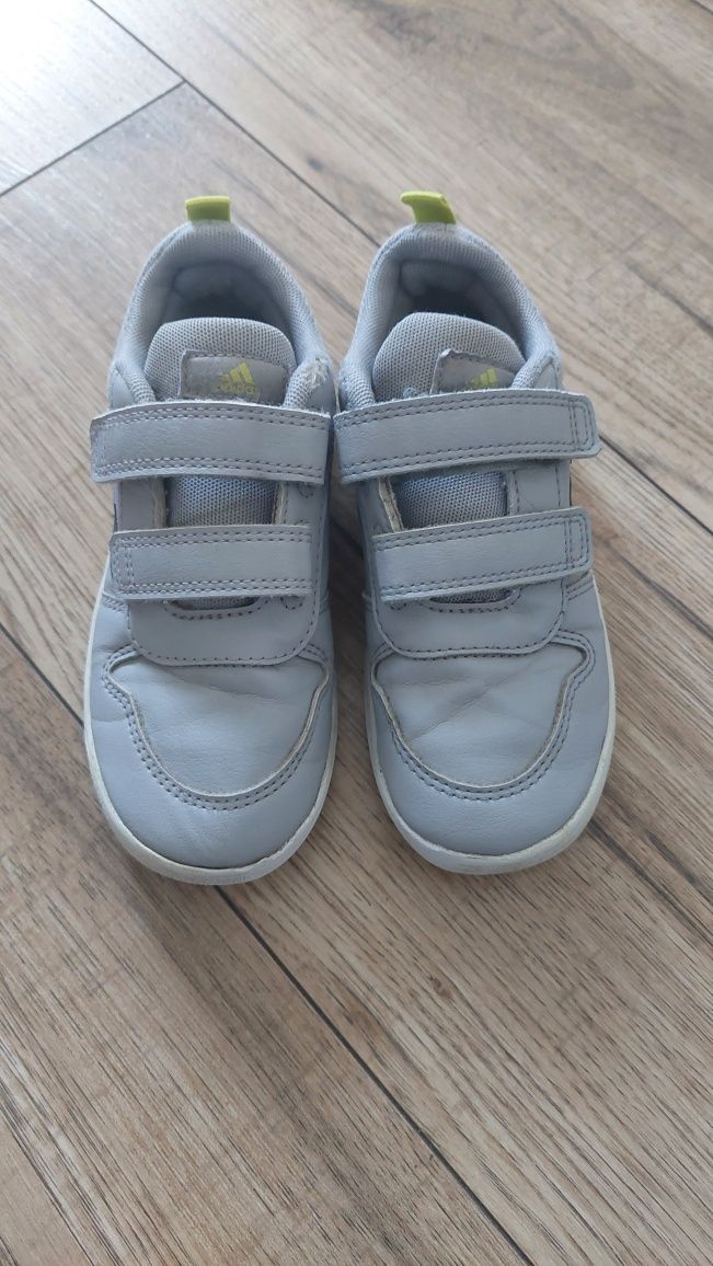 Buty Adidas chłopięce roz. 27