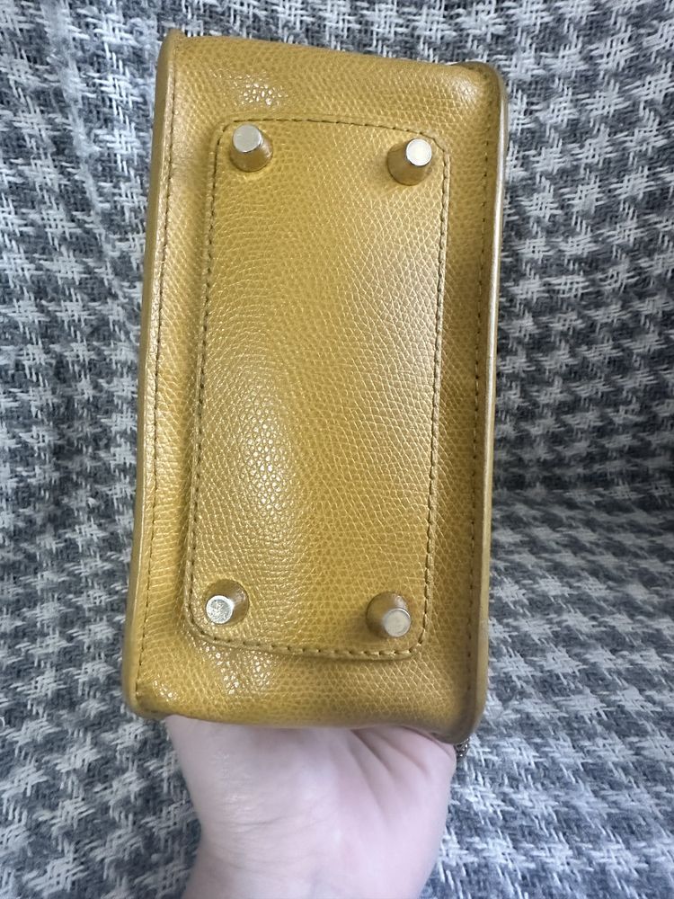 Furla metropolis