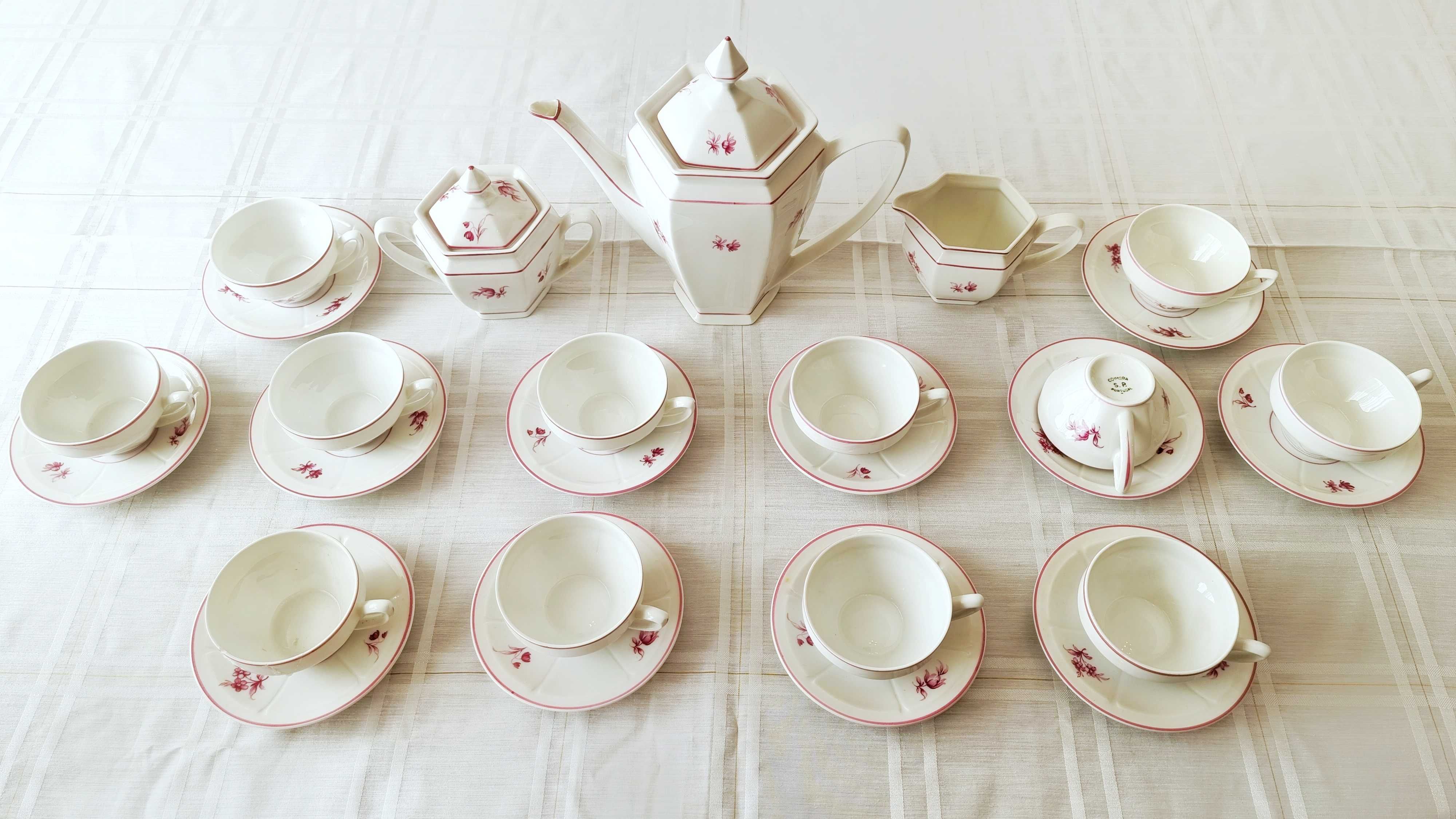Serviço de chá 12 pessoas Porcelana De Coimbra anos 50