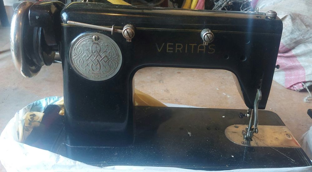 Продам швейні машинки