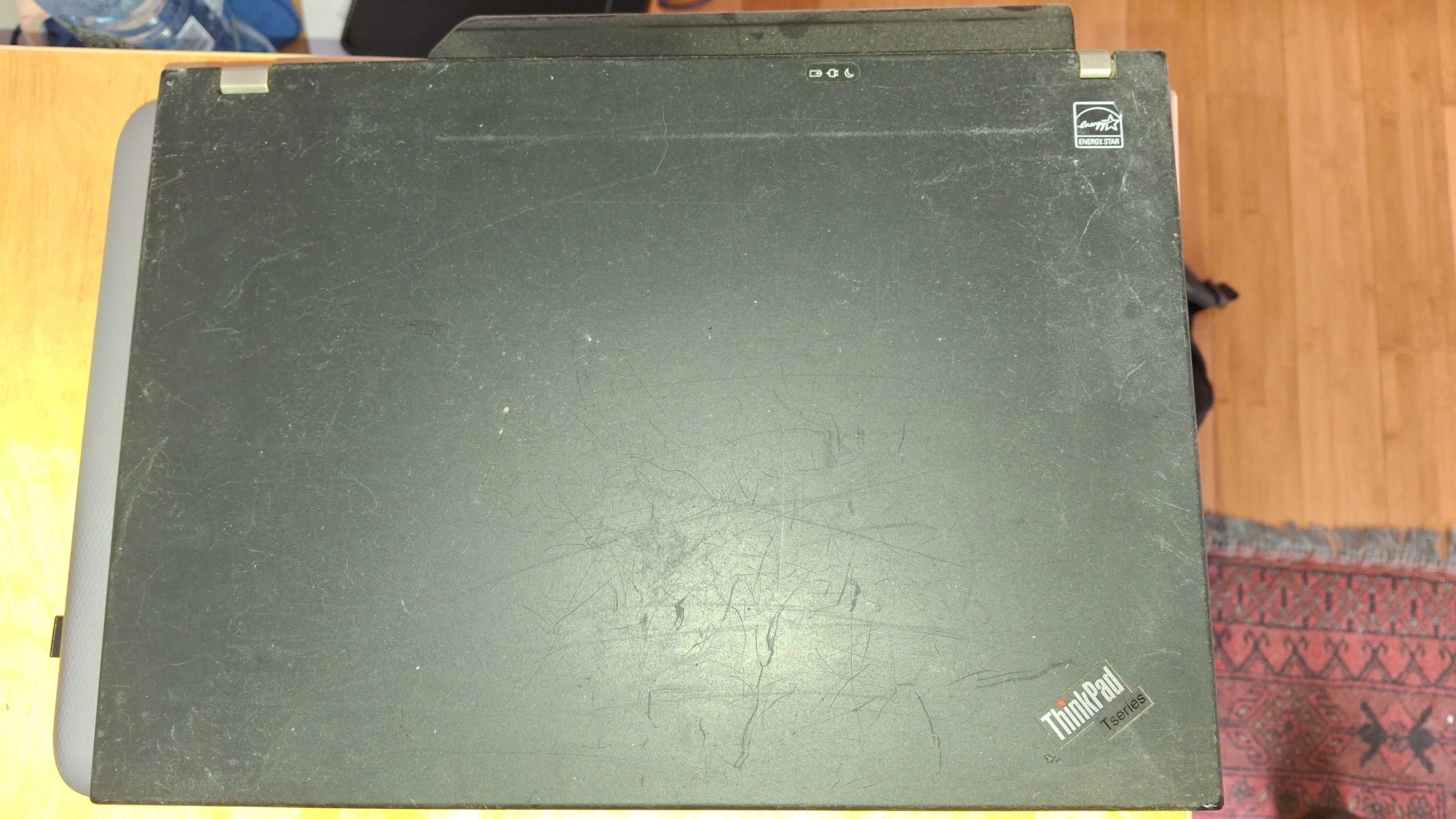 Lenovo T61 ze stacją dokującą i oryginalnym zasilaczem