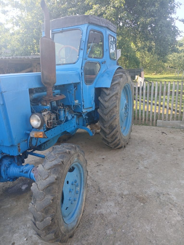 Трактор т-40ам..