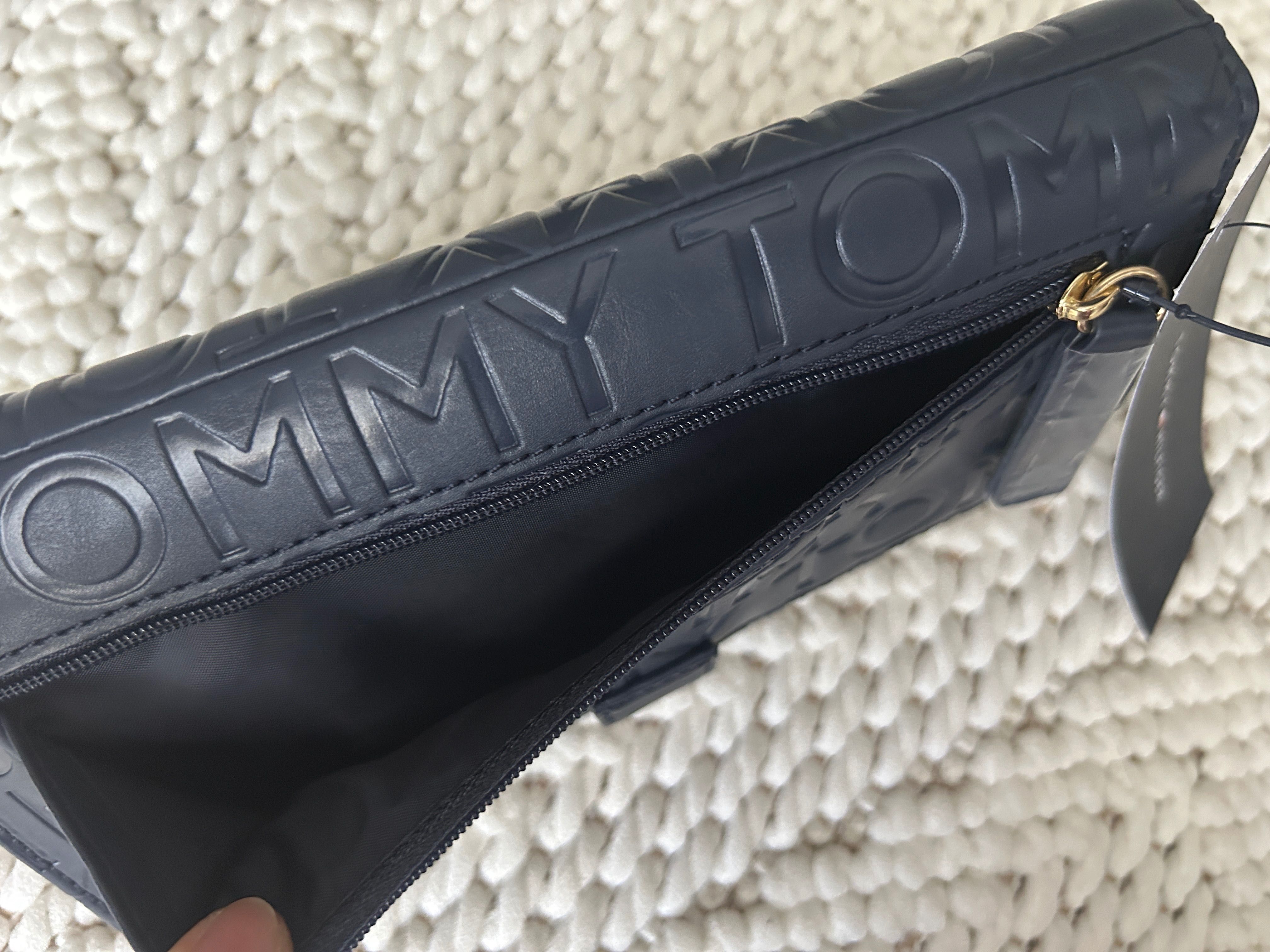 Tommy Hilfiger portfel na zatrzask