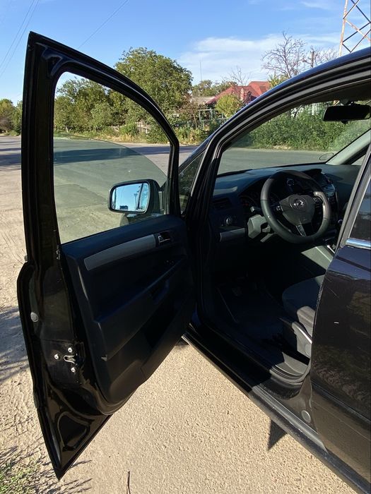 Opel Zafira 1.7 2011