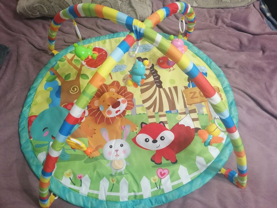 Розвиваючий килимок