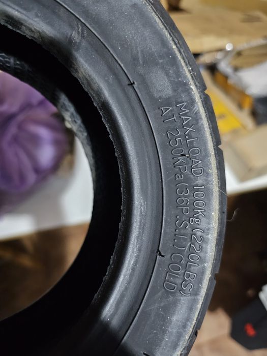 Pneu trotinete ...