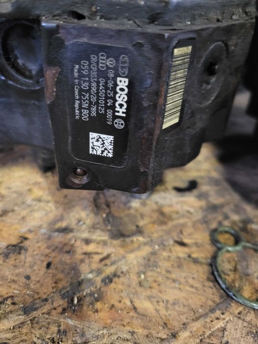 Насос топливный высокого давления ТНВД Насос паливний 
 0445010125 VAG