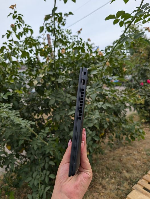 Ноутбук Lenovo ThinkPad X390/i5-8365U/8/256M2/FHD/IPS/стильний