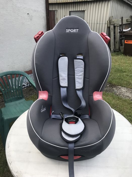 Fotelik dziecięcy samochodowy