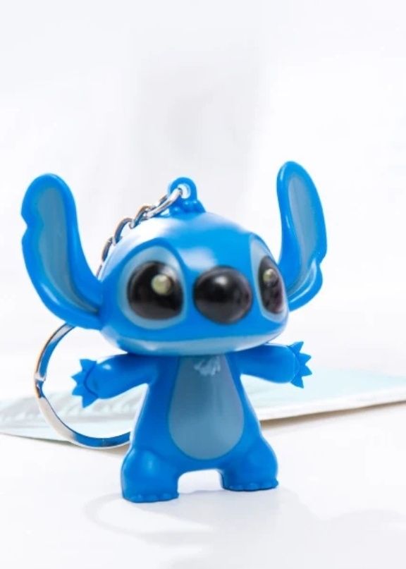 Подвеска брелок стич фигурка на ключи,на цепи,,светятся глаза Stitch